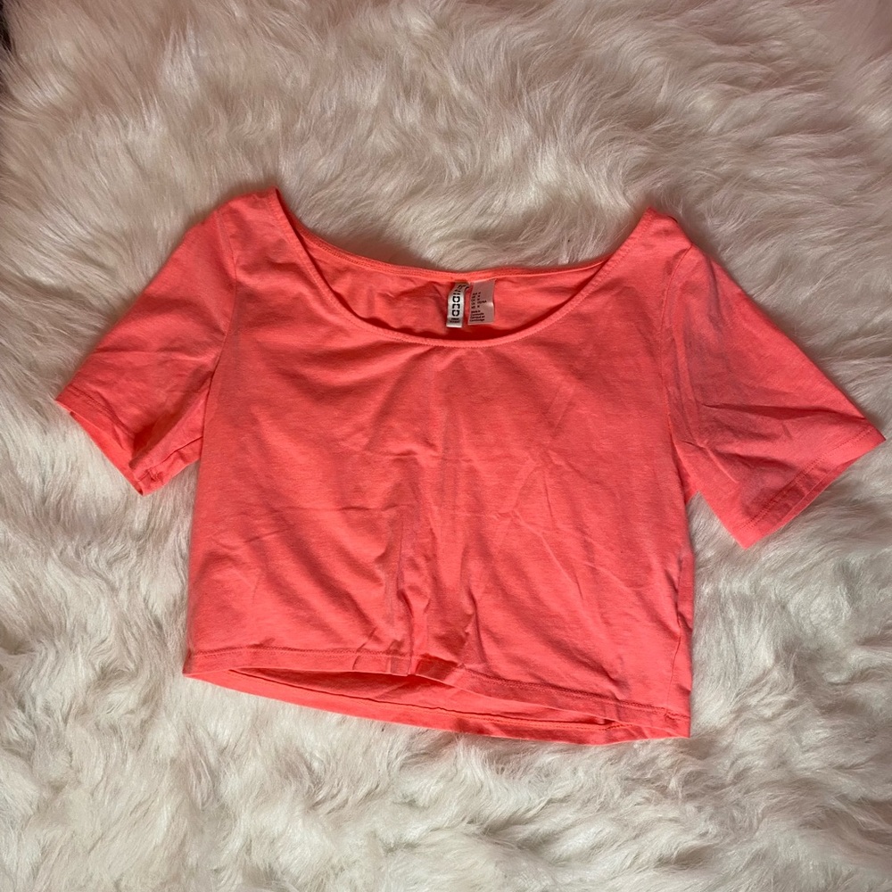 Coral crop top from H&M